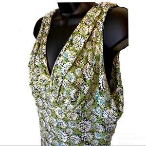 Bisou Bisou Green Floral Top Plunging neckline